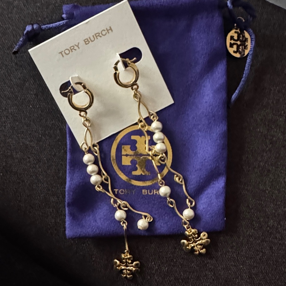 Tory Burch Gold and White Pearl Drop Link Long Dangle Hoop Earrings NWT $189